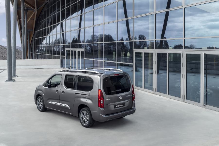  Toyota ProAce City Verso Long 2019 года  (EU) (фото 7 из 34)